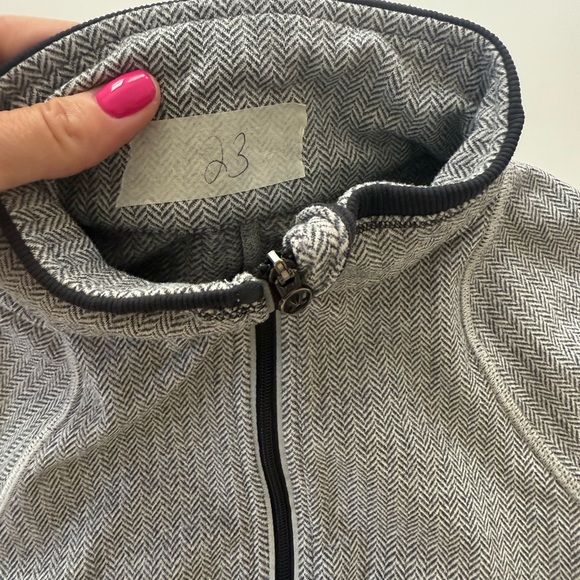 Lululemon Lululemon Run Full Tilt Zip Top Jacket Ghost Herringbone Deep Coal 4 - Picture 12 of 13